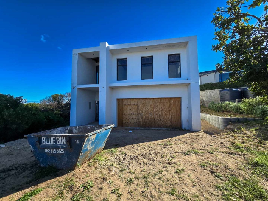 4 Bedroom Property for Sale in Stilbaai Wes Western Cape